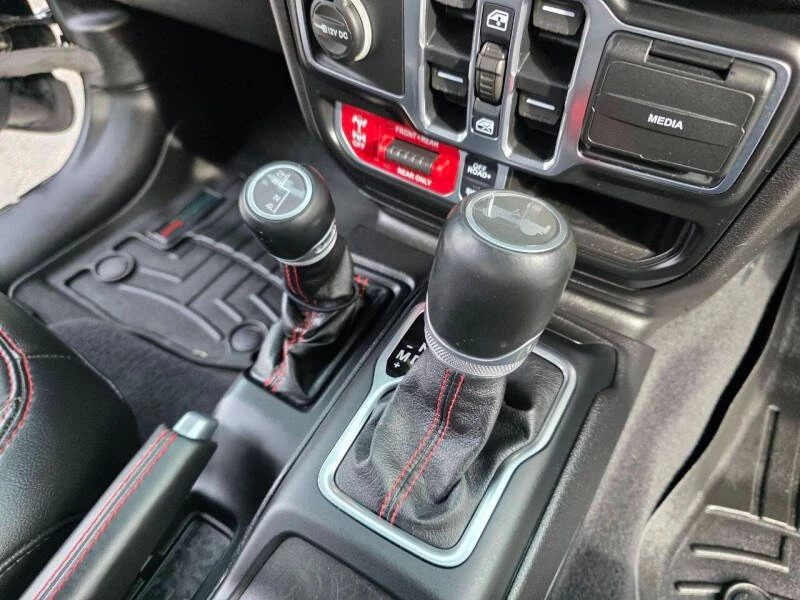 2021 Jeep JL Wrangler - Image 14 of 20