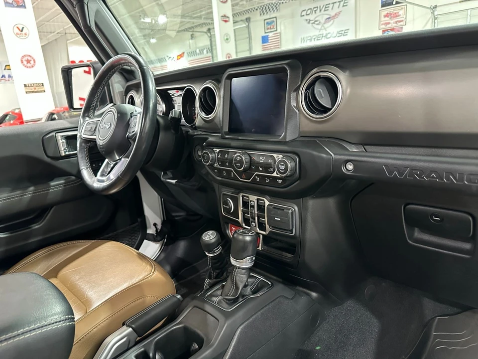 2021 Jeep JL Wrangler - Image 14 of 21