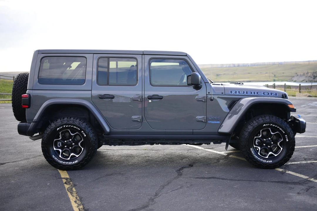 2021 Jeep JL Wrangler - Image 3 of 5