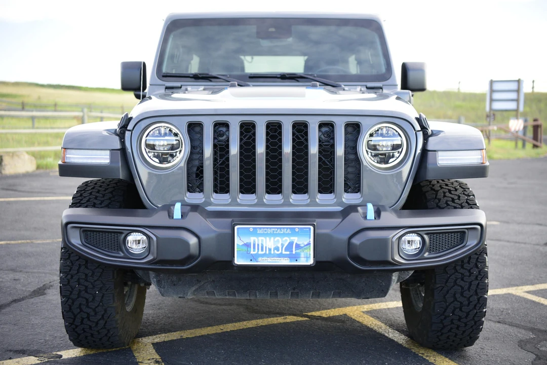 2021 Jeep JL Wrangler - Image 2 of 5