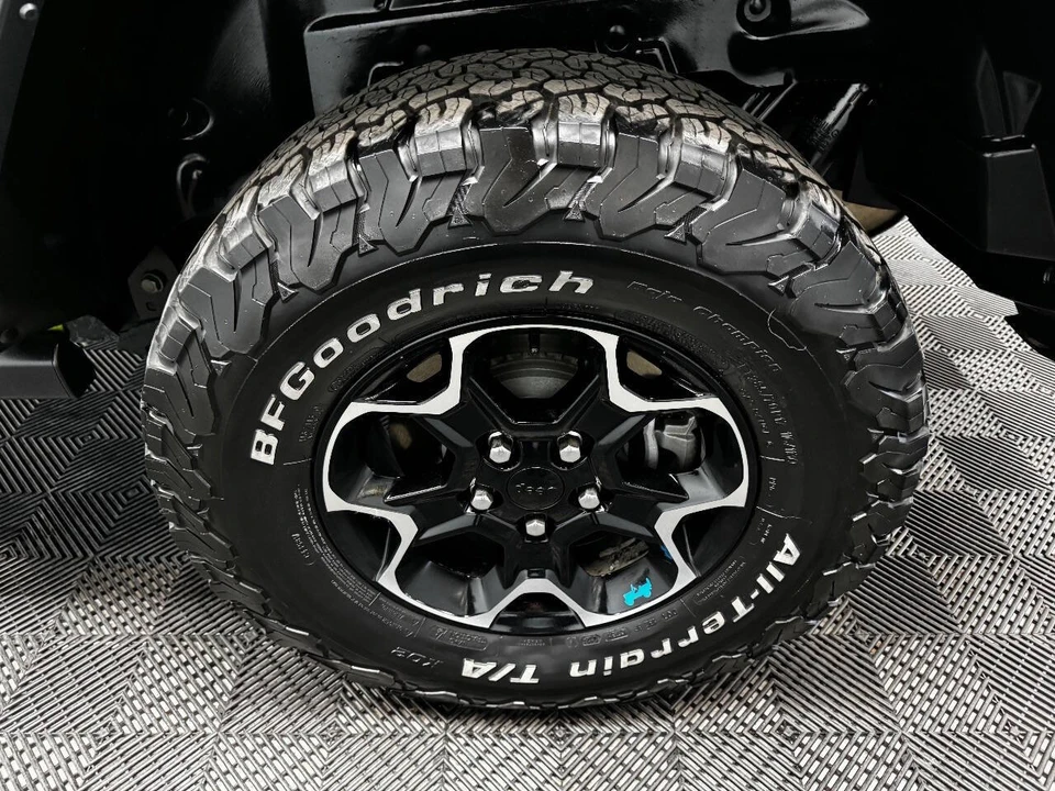 2021 Jeep JL Wrangler - Image 18 of 21