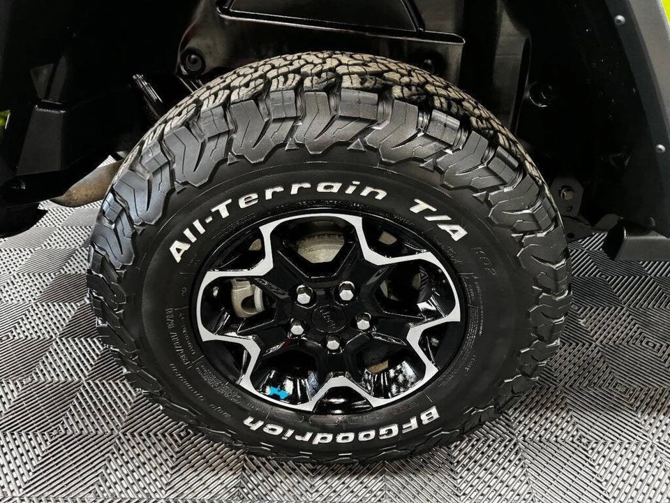 2021 Jeep JL Wrangler - Image 19 of 31