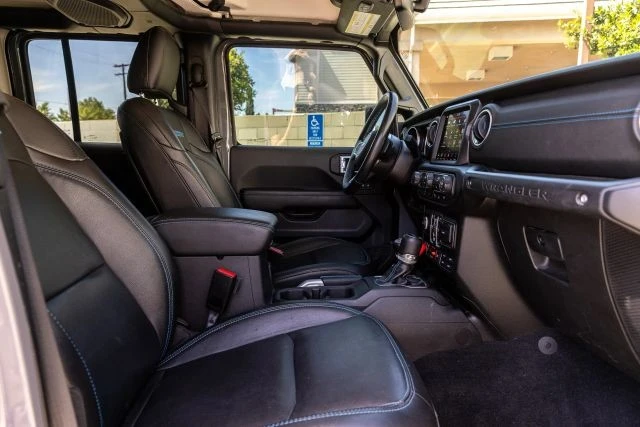 2021 Jeep JL Wrangler - Image 29 of 31