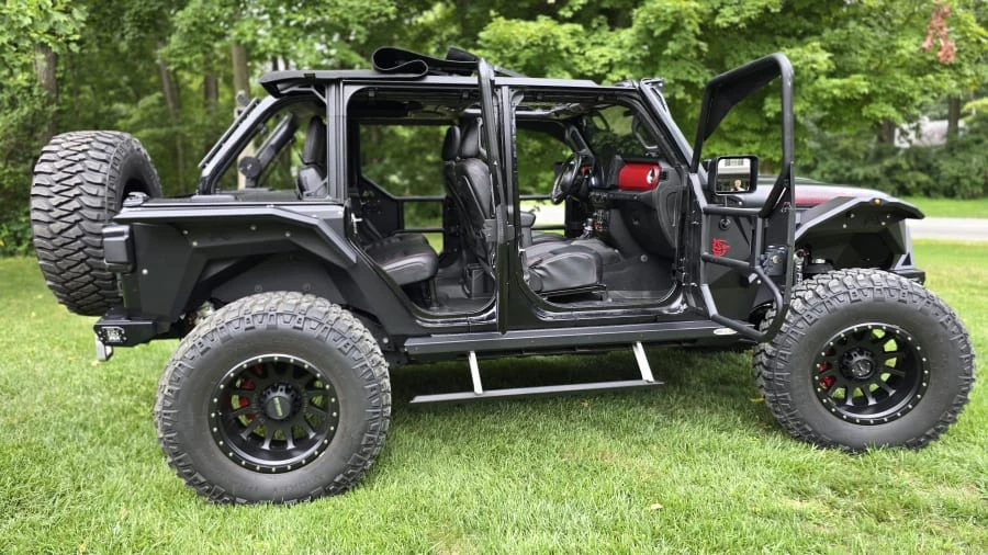 2021 Jeep JL Wrangler - Image 12 of 31