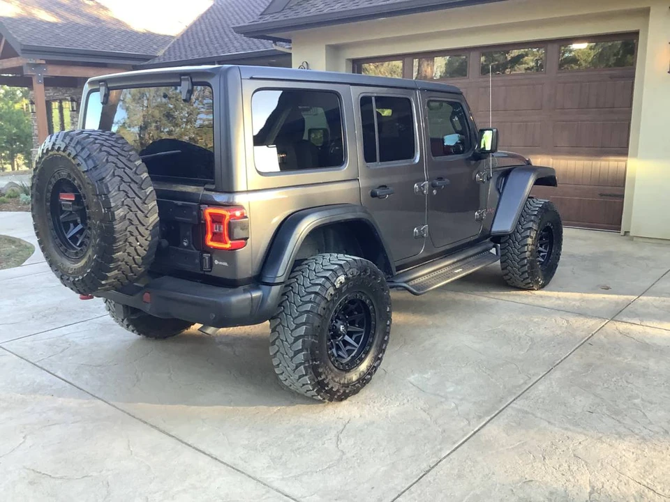 2021 Jeep JL Wrangler - Image 3 of 13