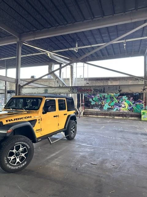 2021 Jeep JL Wrangler - Image 3 of 4