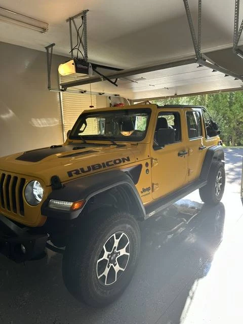 2021 Jeep JL Wrangler - Image 2 of 4