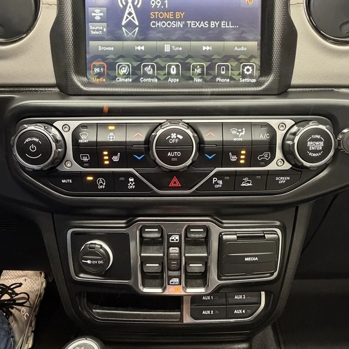 2021 Jeep JL Wrangler - Image 13 of 20