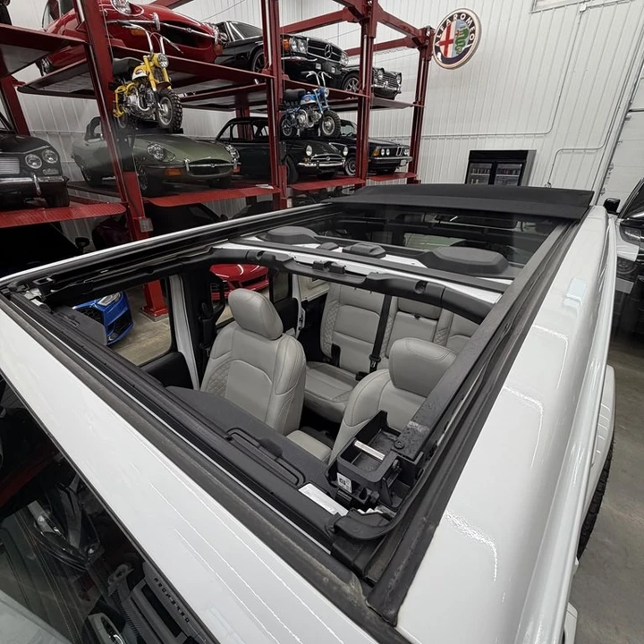 2021 Jeep JL Wrangler - Image 15 of 20