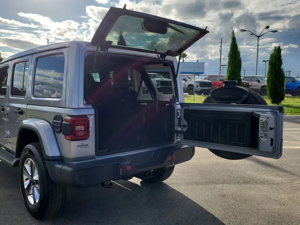 2021 Jeep JL Wrangler - Image 7 of 12