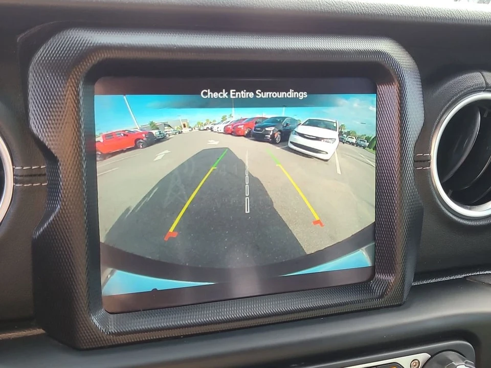 2021 Jeep JL Wrangler - Image 21 of 21