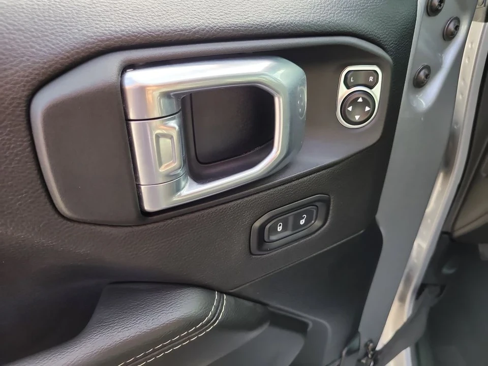 2021 Jeep JL Wrangler - Image 14 of 21