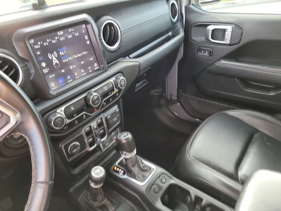 2021 Jeep JL Wrangler - Image 17 of 21