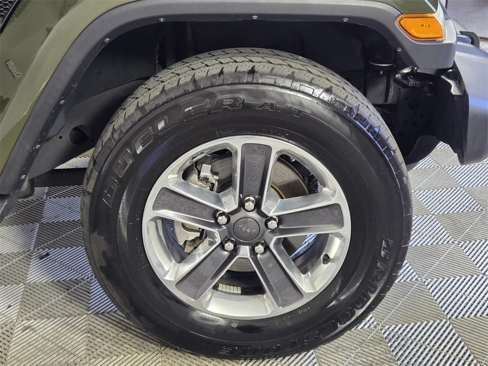 2021 Jeep JL Wrangler - Image 15 of 21