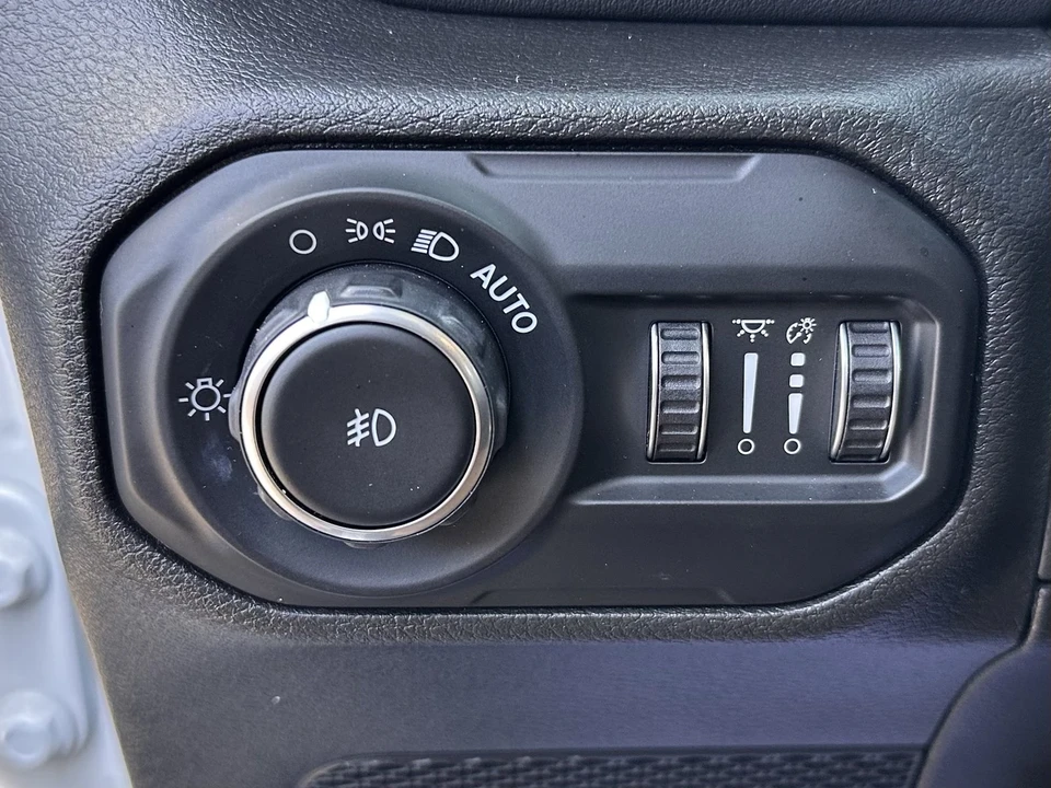 2021 Jeep JL Wrangler - Image 19 of 21