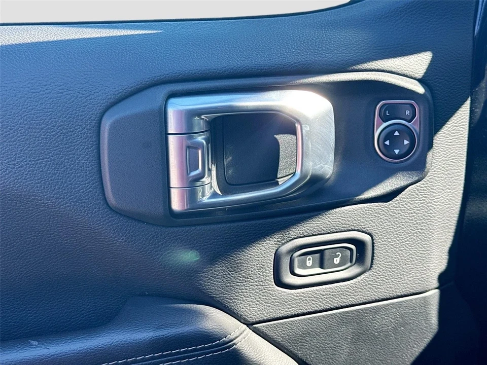 2021 Jeep JL Wrangler - Image 18 of 21
