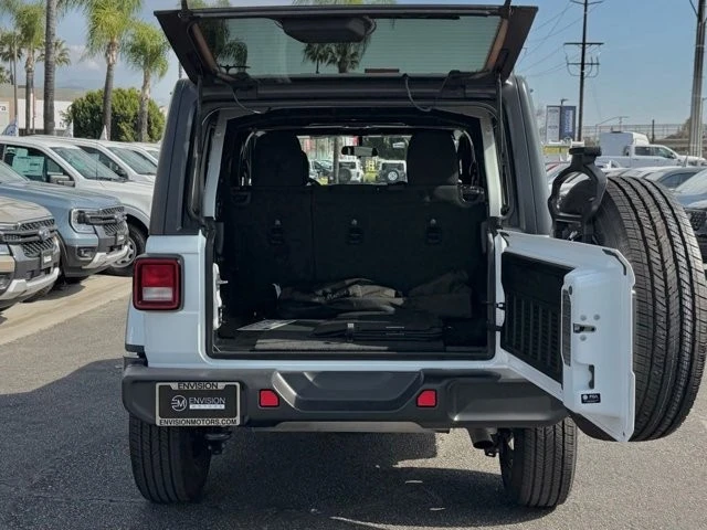 2021 Jeep JL Wrangler - Image 11 of 12