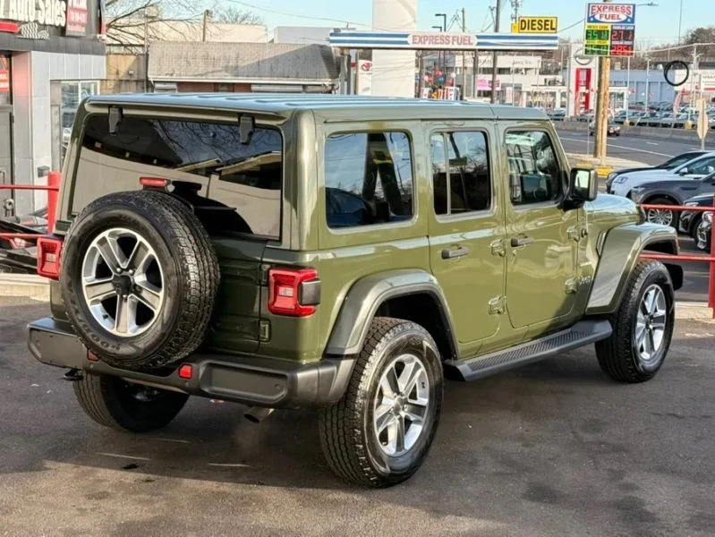2021 Jeep JL Wrangler - Image 11 of 12