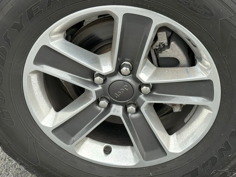 2021 Jeep JL Wrangler - Image 10 of 12