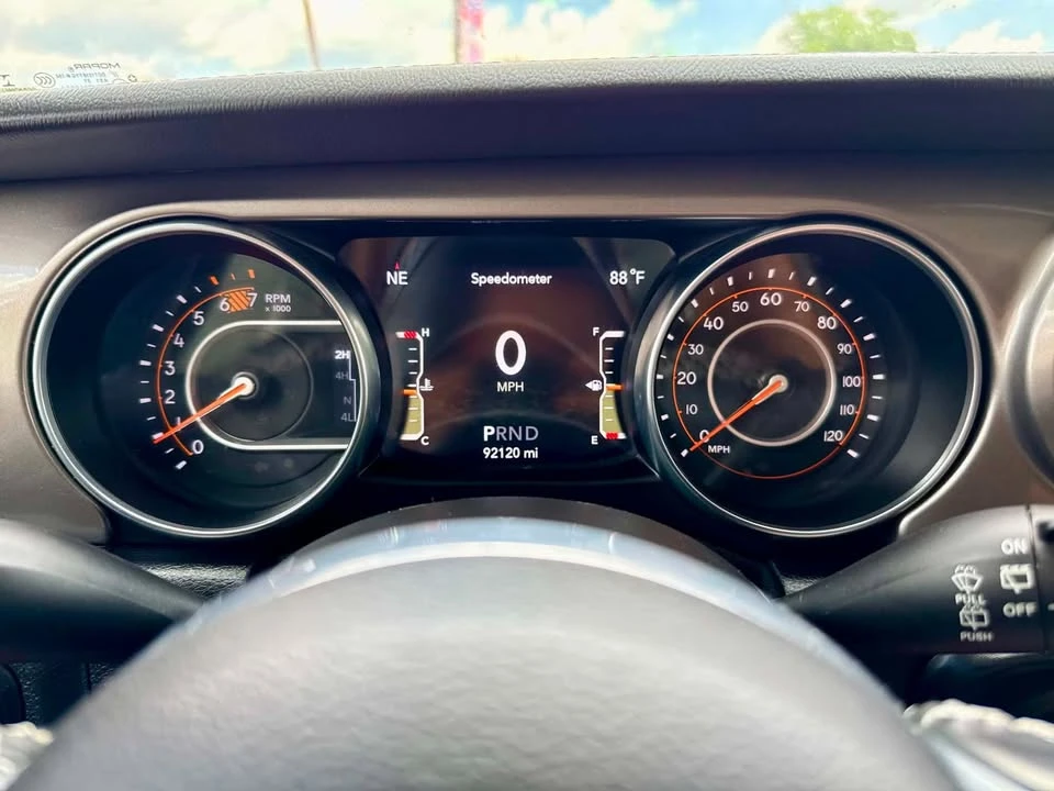2021 Jeep JL Wrangler - Image 15 of 20