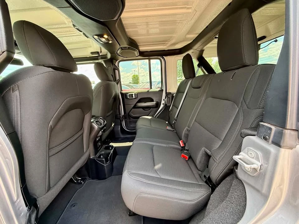 2021 Jeep JL Wrangler - Image 10 of 20