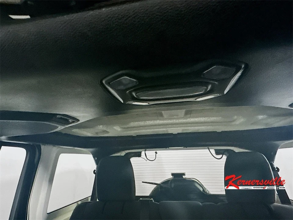 2021 Jeep JL Wrangler - Image 20 of 21