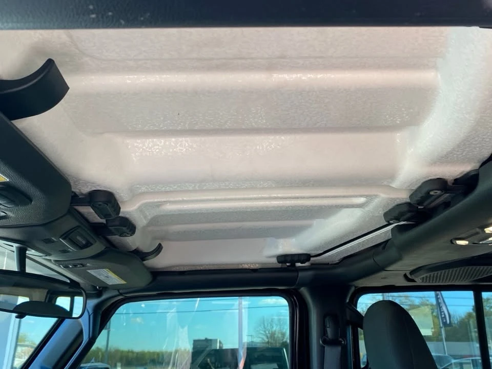 2021 Jeep JL Wrangler - Image 18 of 20