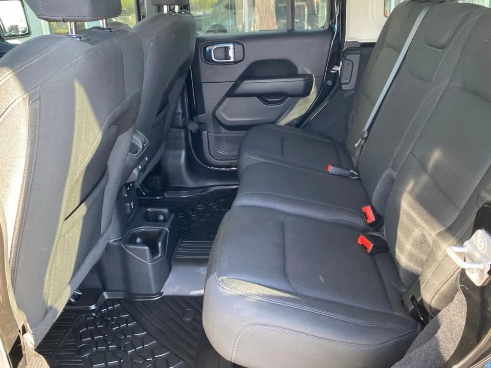 2021 Jeep JL Wrangler - Image 19 of 20