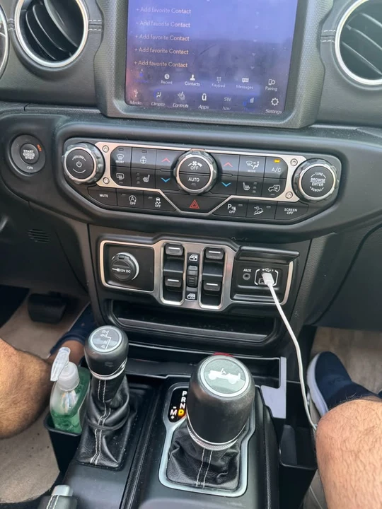 2021 Jeep JL Wrangler - Image 4 of 20