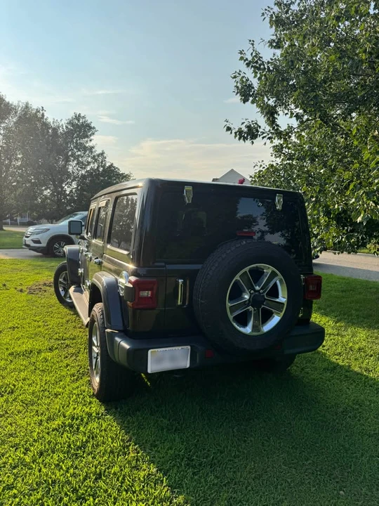 2021 Jeep JL Wrangler - Image 19 of 20