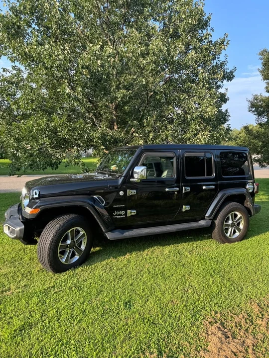 2021 Jeep JL Wrangler - Image 17 of 20