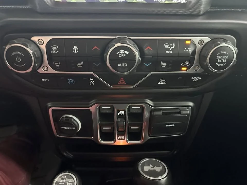 2021 Jeep JL Wrangler - Image 17 of 20