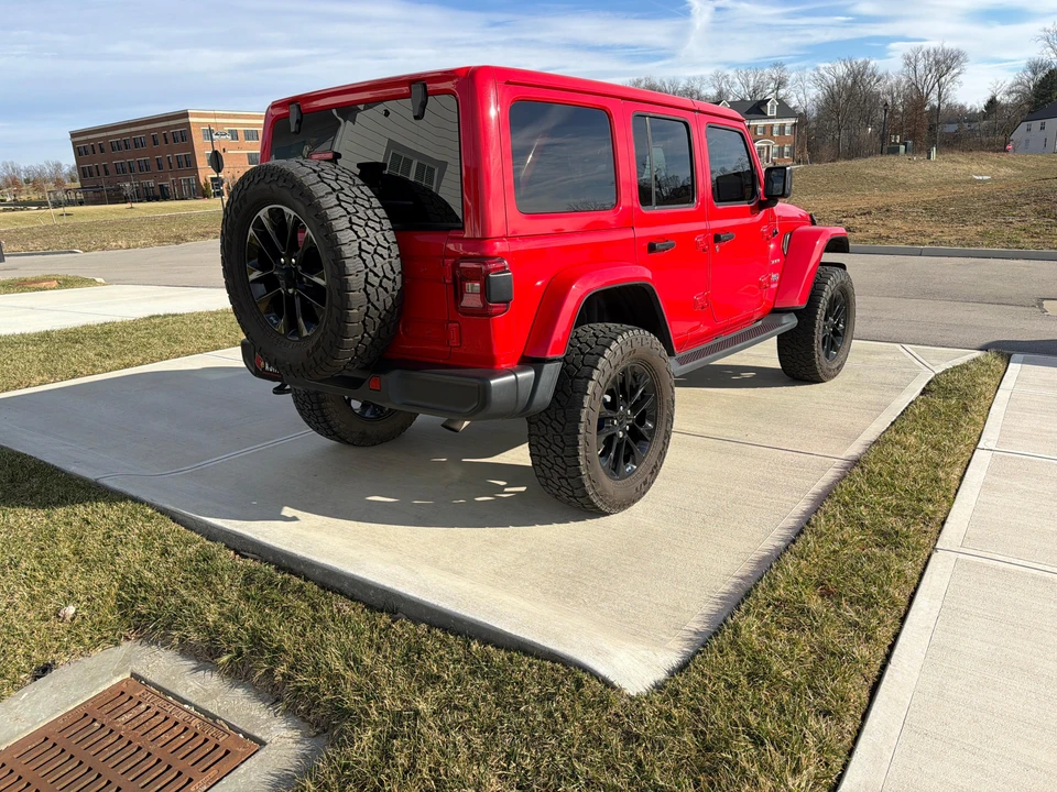 2021 Jeep JL Wrangler - Image 9 of 31