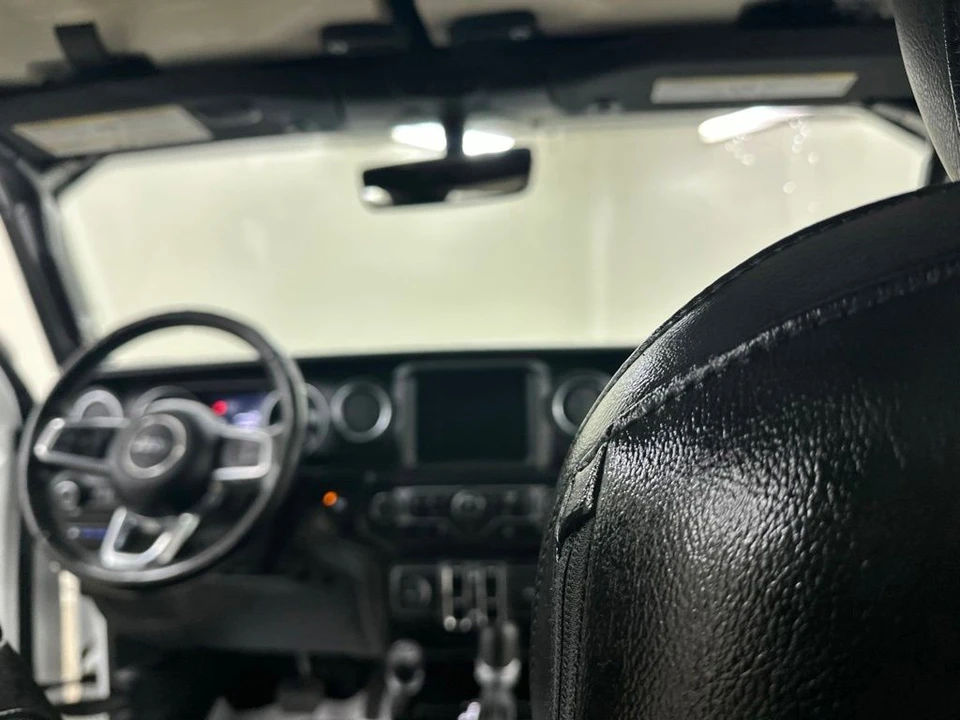 2021 Jeep JL Wrangler - Image 24 of 31