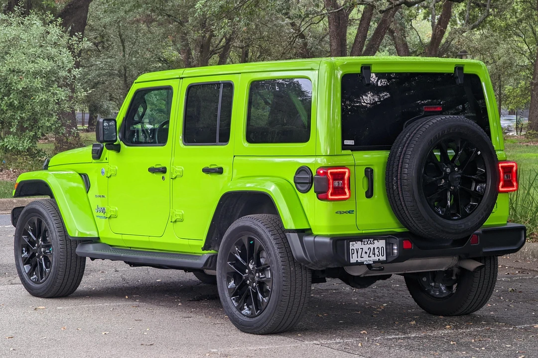 2021 Jeep JL Wrangler - Image 4 of 31