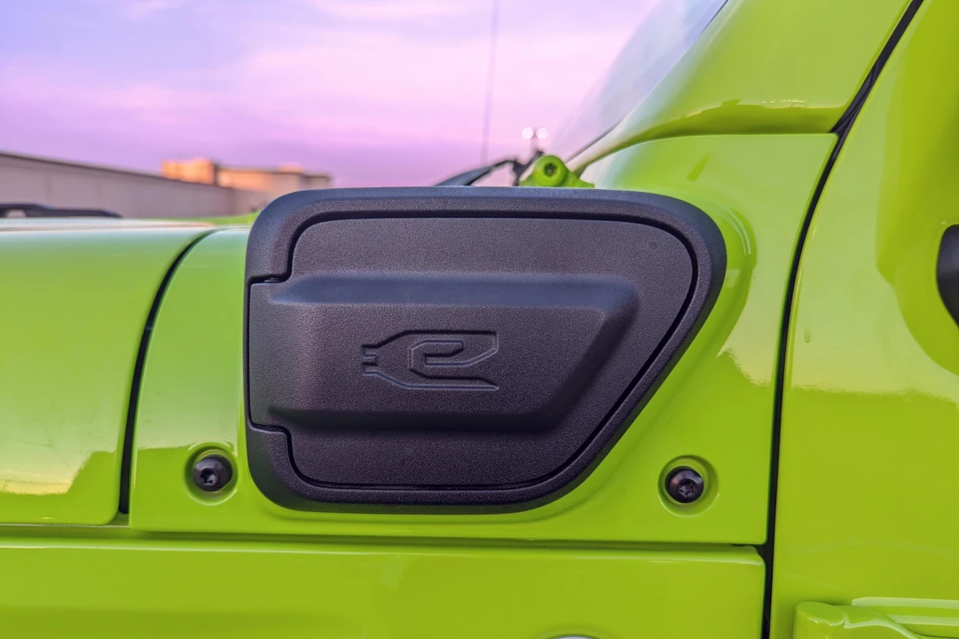 2021 Jeep JL Wrangler - Image 22 of 31