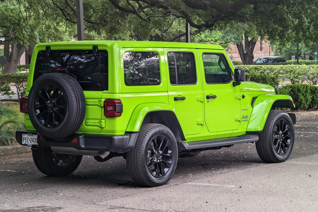 2021 Jeep JL Wrangler - Image 15 of 31