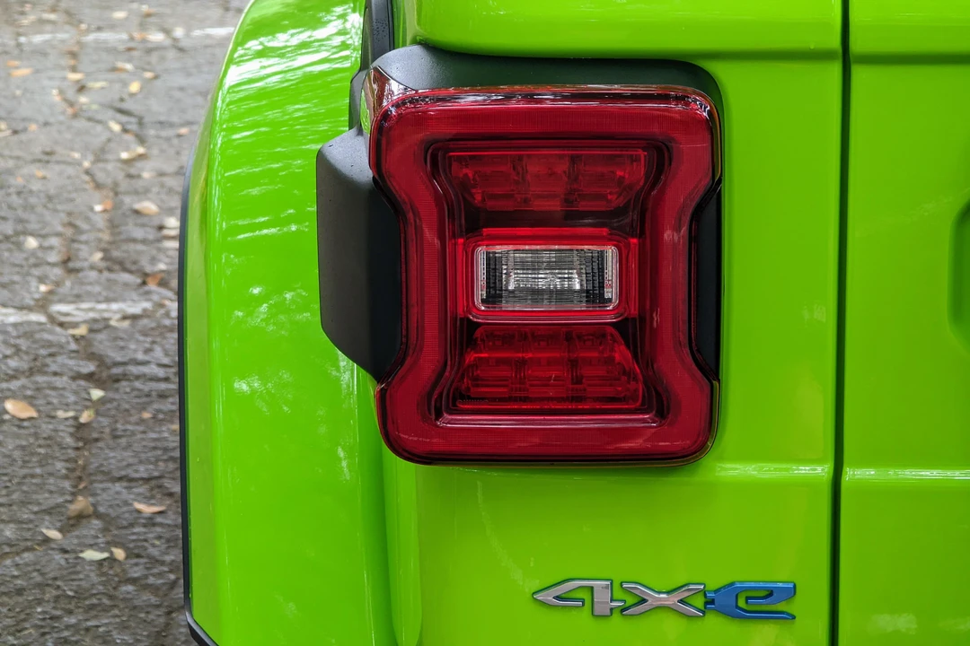 2021 Jeep JL Wrangler - Image 29 of 31