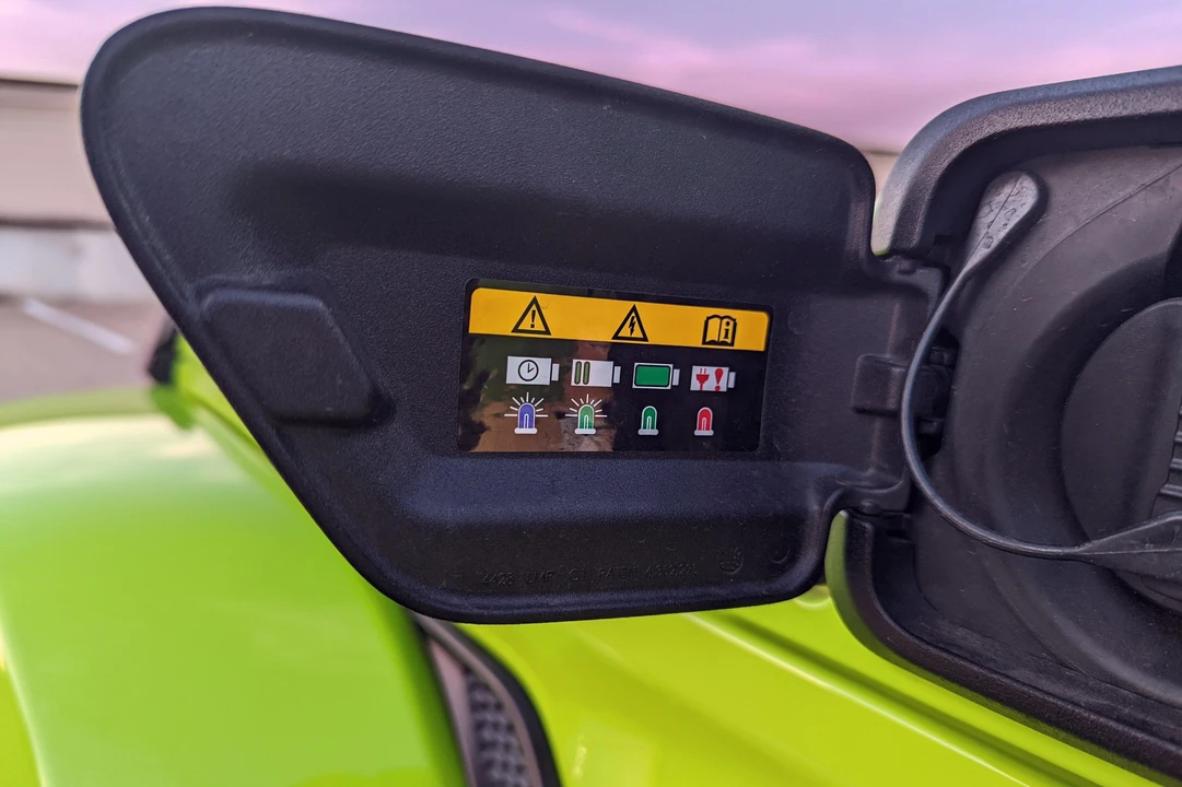 2021 Jeep JL Wrangler - Image 24 of 31
