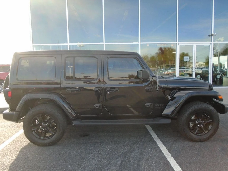 2021 Jeep JL Wrangler - Image 3 of 12