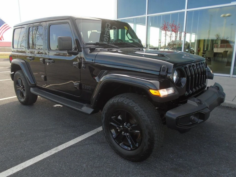 2021 Jeep JL Wrangler - Image 2 of 12