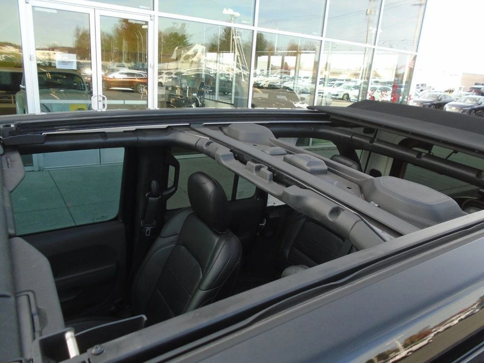 2021 Jeep JL Wrangler - Image 11 of 12