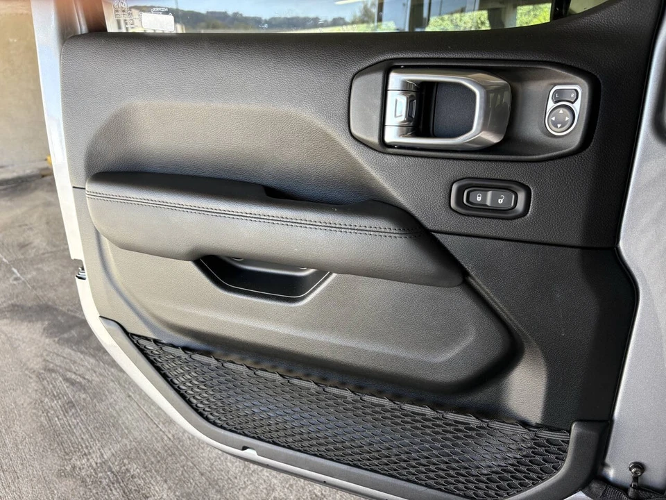 2021 Jeep JL Wrangler - Image 21 of 21