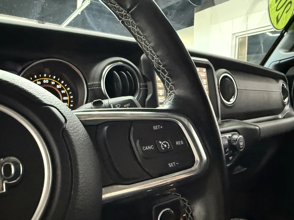 2021 Jeep JL Wrangler - Image 17 of 21