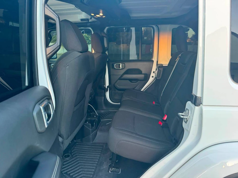 2021 Jeep JL Wrangler - Image 11 of 20