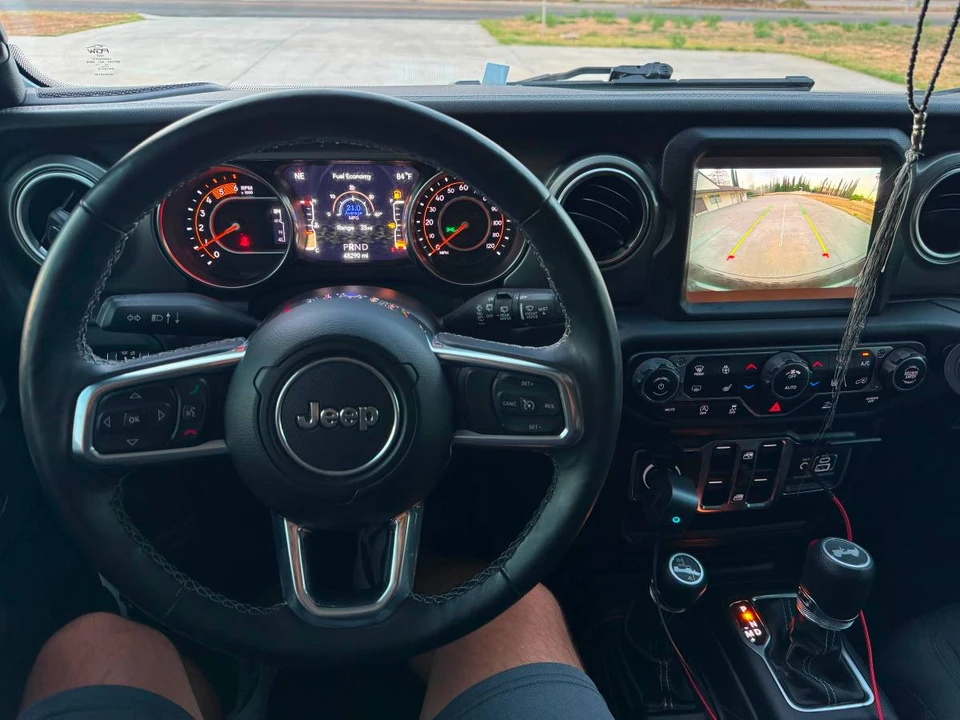2021 Jeep JL Wrangler - Image 19 of 20