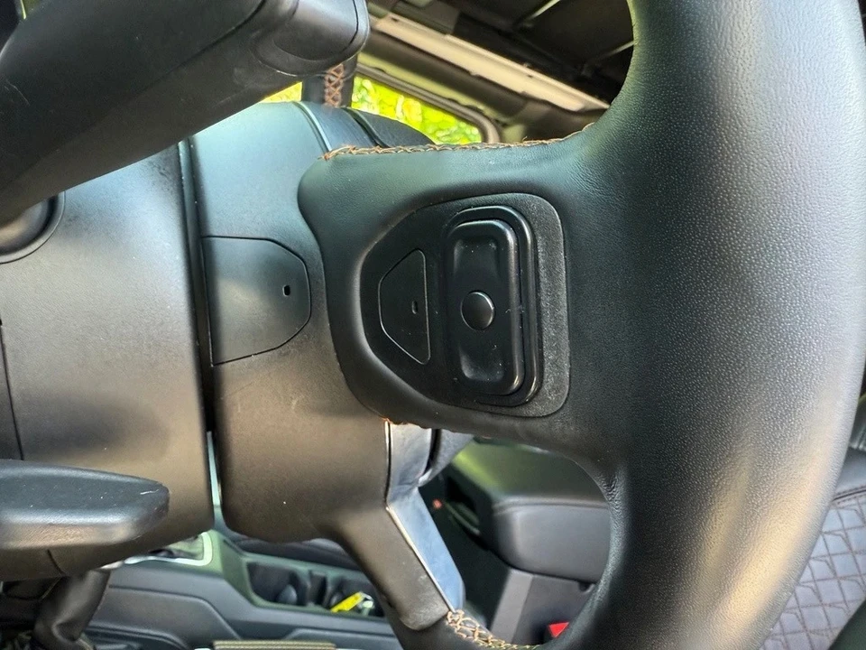 2021 Jeep JL Wrangler - Image 13 of 21