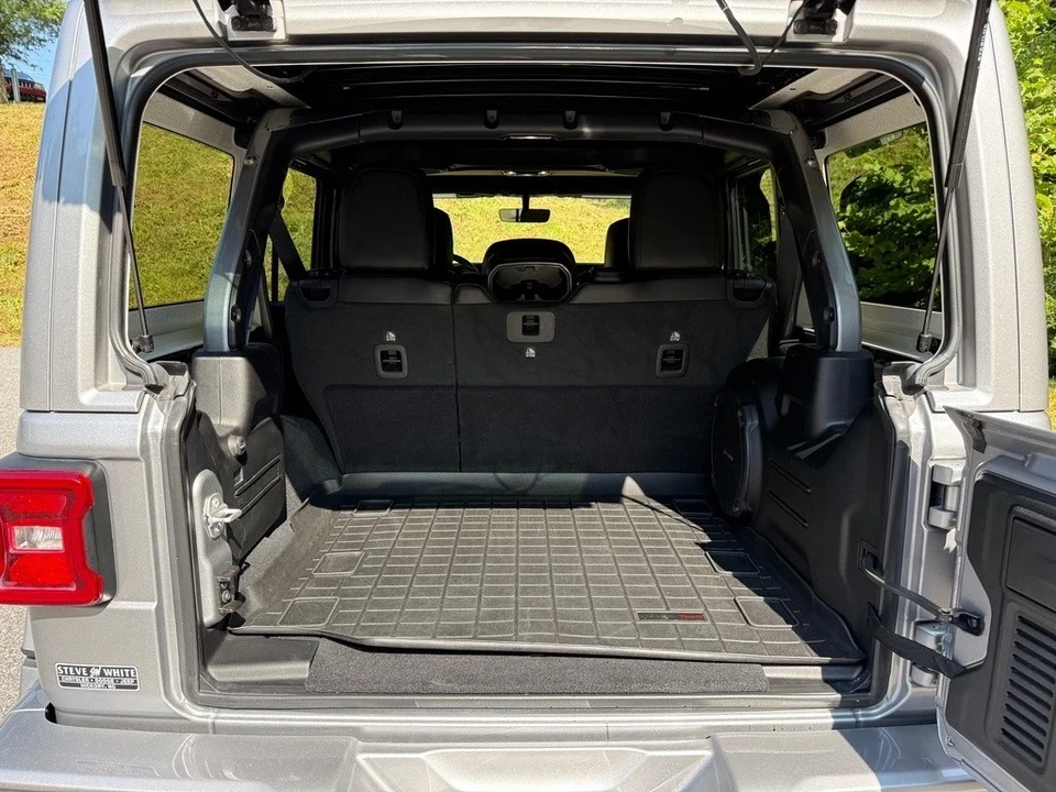 2021 Jeep JL Wrangler - Image 16 of 21