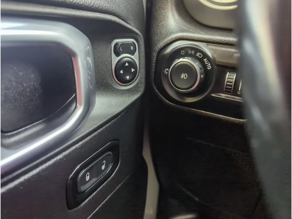 2021 Jeep JL Wrangler - Image 16 of 20