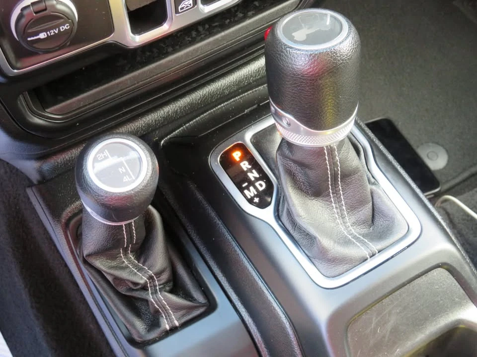 2021 Jeep JL Wrangler - Image 13 of 20